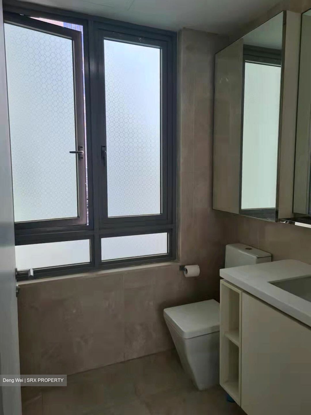 Kingsford . Hillview Peak (D23), Condominium #335394701